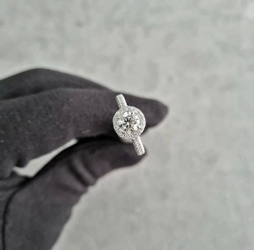 18ct White Gold Diamond Halo Engagement Ring