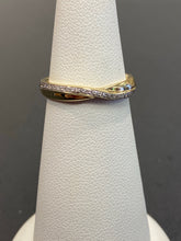 Load image into Gallery viewer, 9ct Diamond Twist Band Ring
