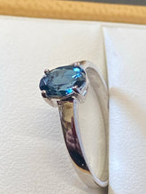 Load image into Gallery viewer, 9ct White Gold London Blue Topaz Dress Ring
